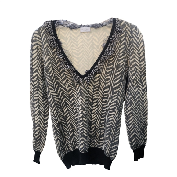 Valentino Roma Chevron Pattern Black Cream Sweater